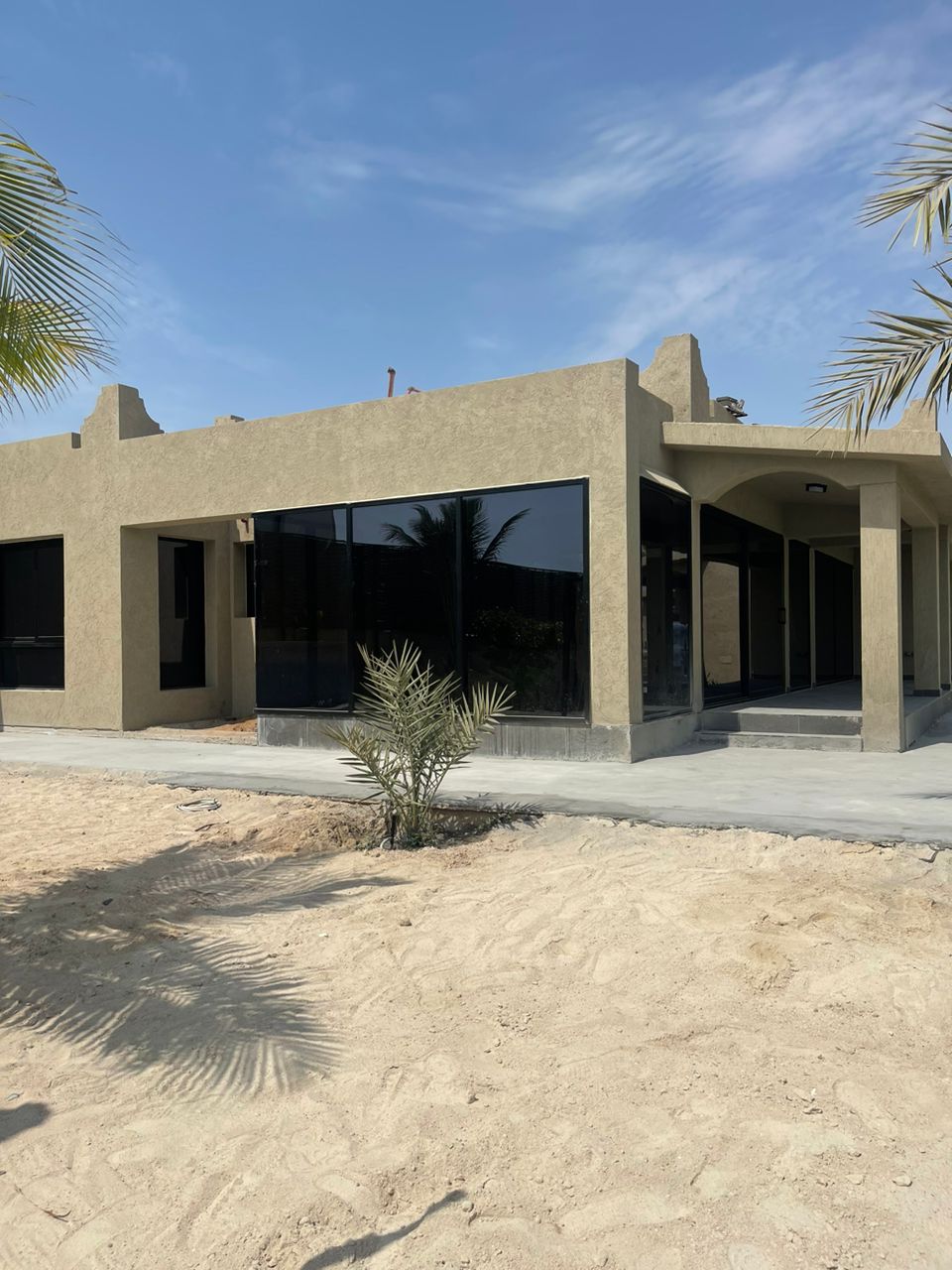 واجهات زجاجية لشاليهات درة العروس