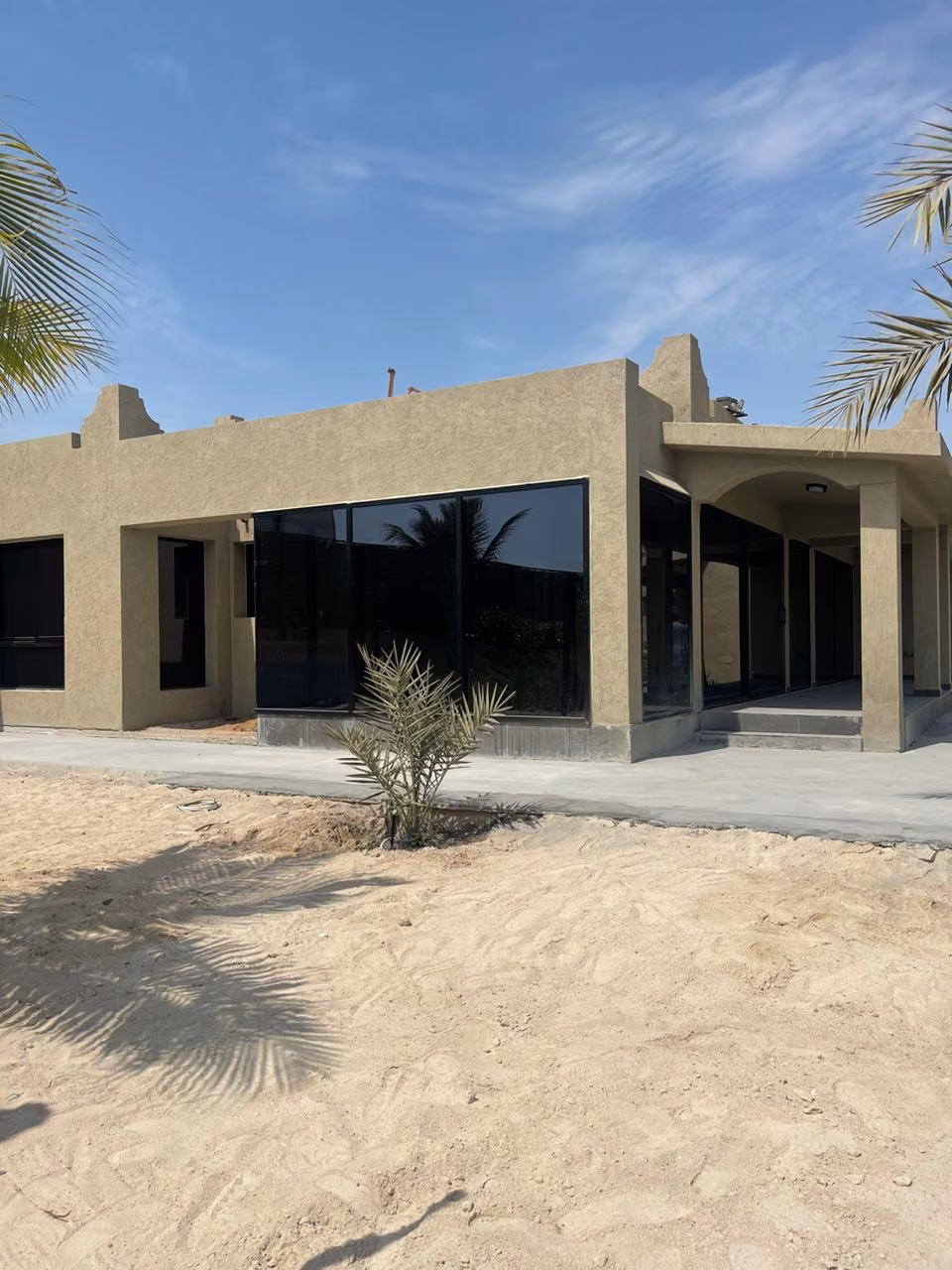 واجهات زجاجية لشاليهات درة العروس